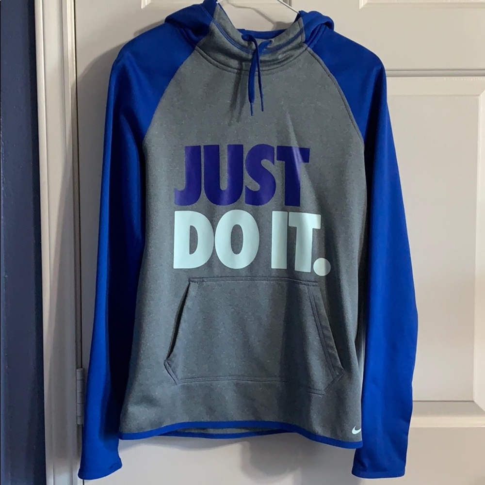 NWOT Nike Hoodie THERMA-FIT Pullover